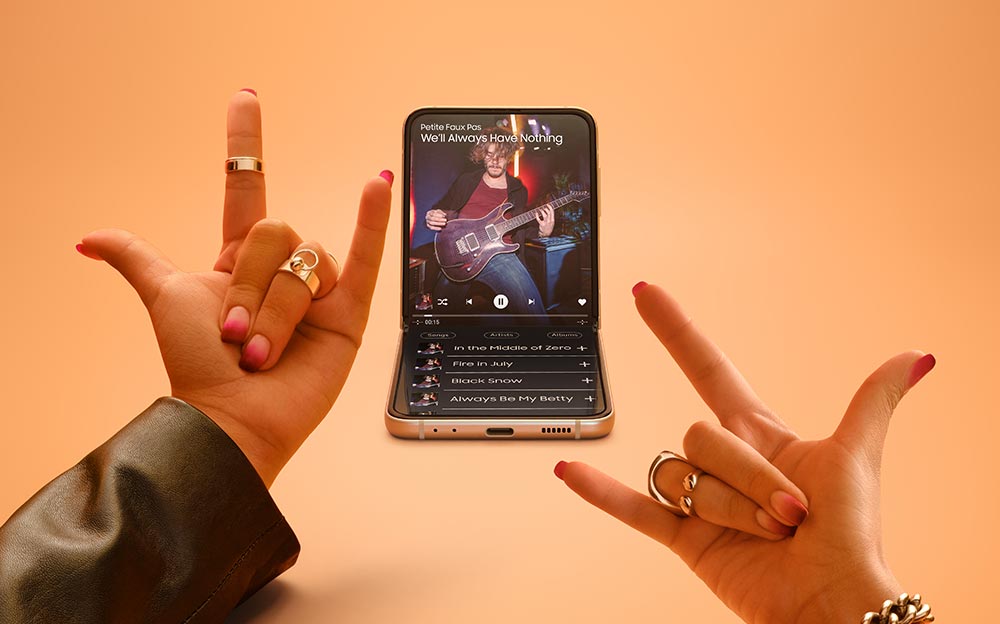 Samsung — How we flex